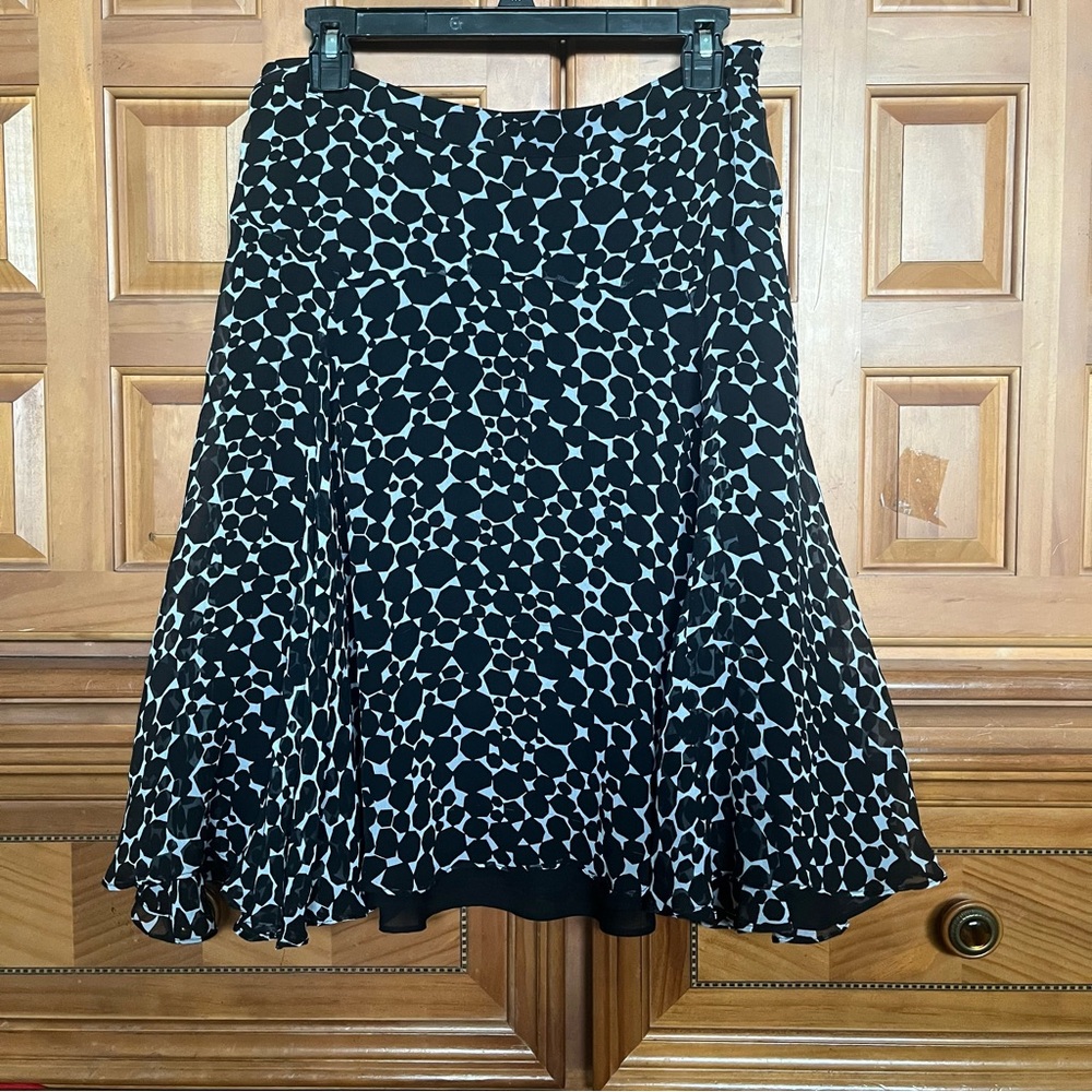 Alfani Black and White Skater Skirt Knee-Length Pleated  Size 8 Like New